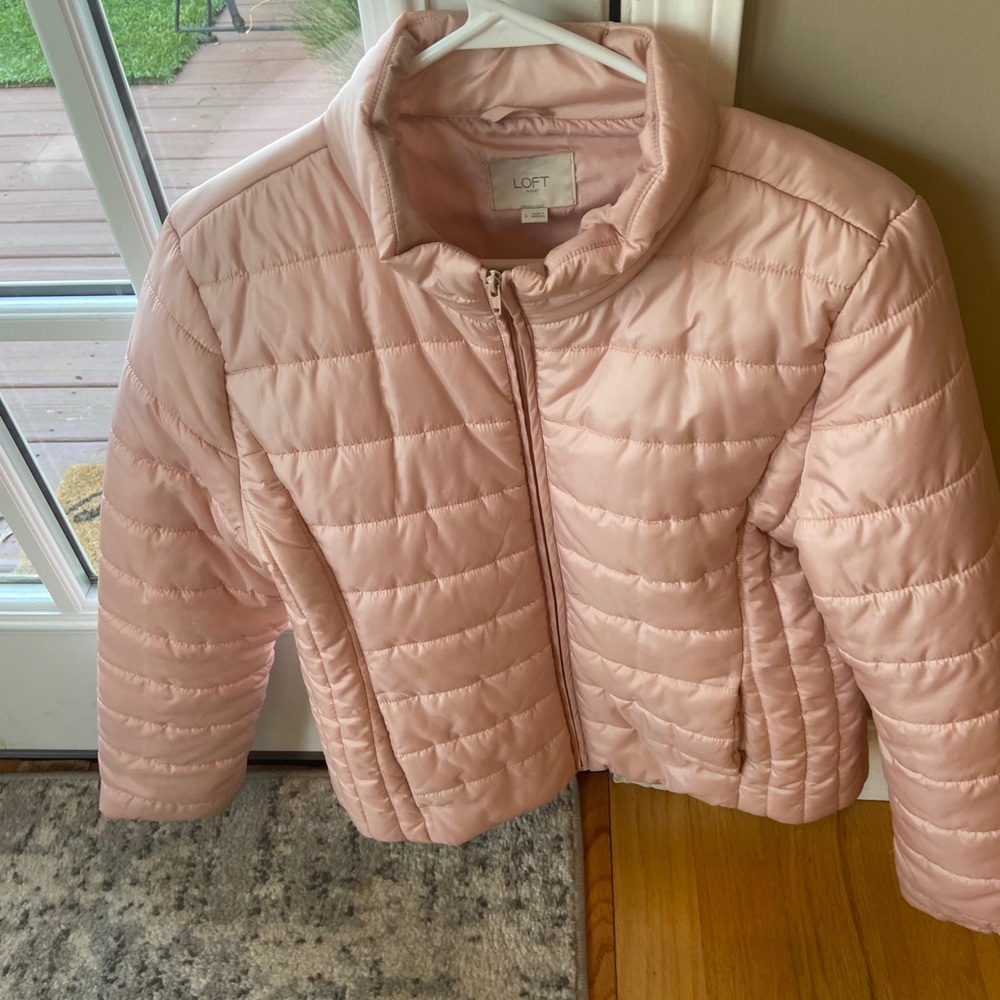 Loft Puffer Jacket. Pink zipper size large